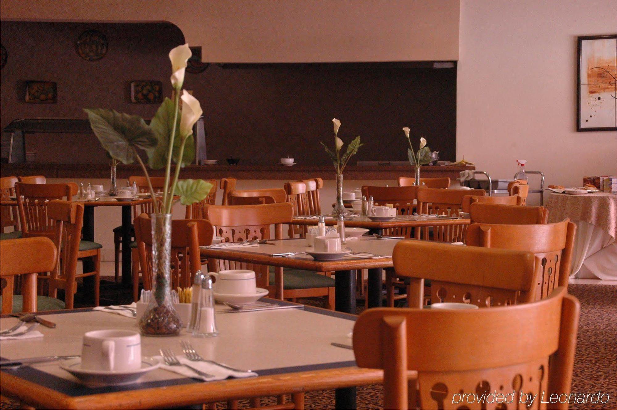 Best Western Residencial Inn And Suites Heroica Matamoros Restaurant foto